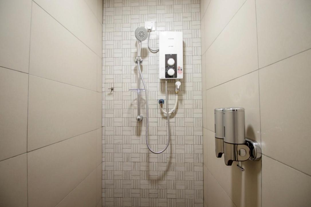 Hexa Hotel & Backpackers Capsules Bukit Bintang Kuala Lumpur Exterior photo